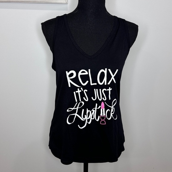 Relax it’s just Lipstick Women’s Black Tank Top (M) - Picture 2 of 5